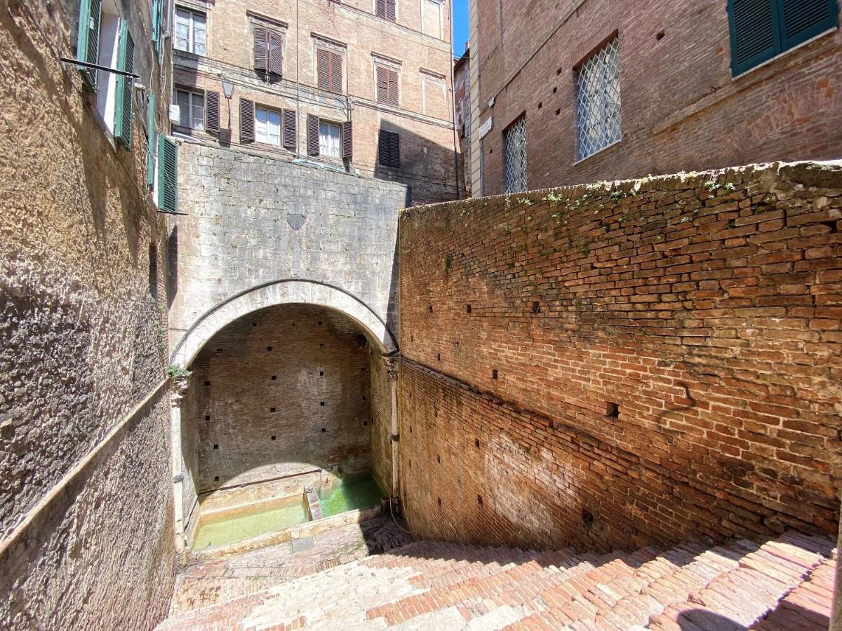 La Fonte-With Balcony Close By Piazza Del Campo Сиена Экстерьер фото