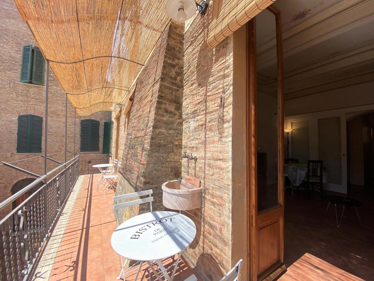 La Fonte-With Balcony Close By Piazza Del Campo Сиена Экстерьер фото